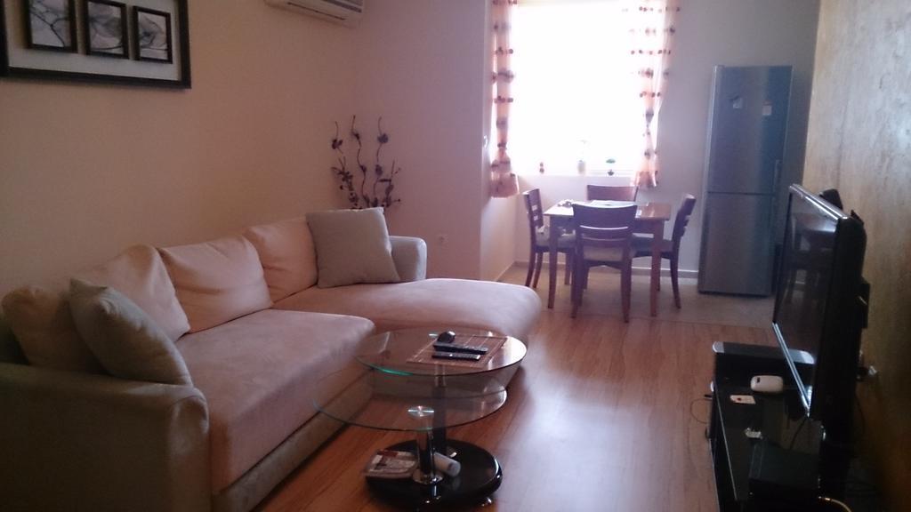 Geri Apartment Burgas by Rom bilde