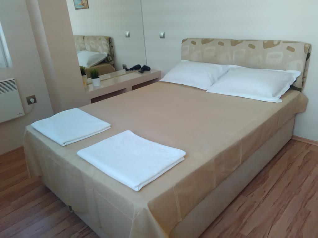 Geri Apartment Burgas by Eksteriør bilde