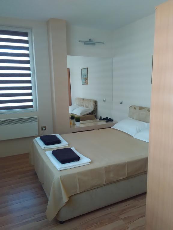Geri Apartment Burgas by Eksteriør bilde
